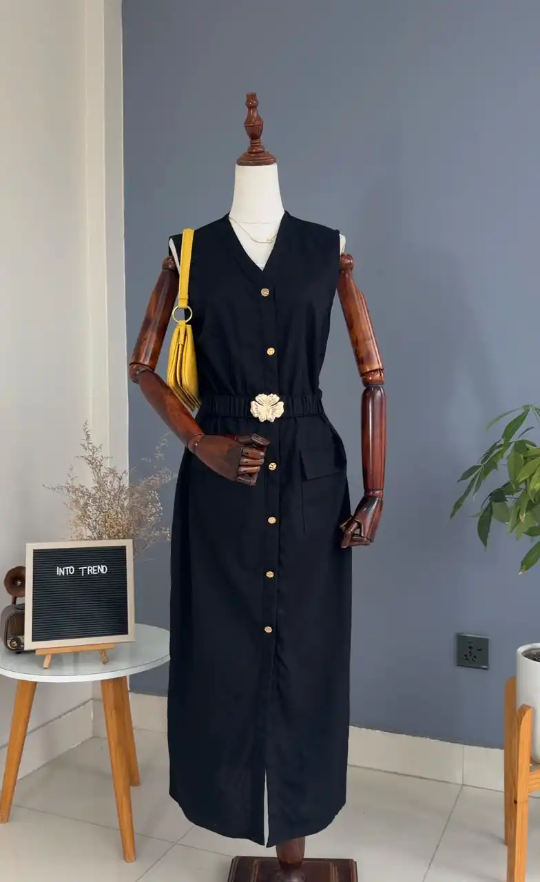Product image of LINEN DRESS WITH GOLDEN FLOWER BROOCH