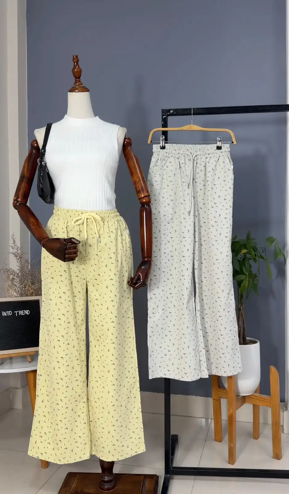 Product image of R3 084 Floral pant