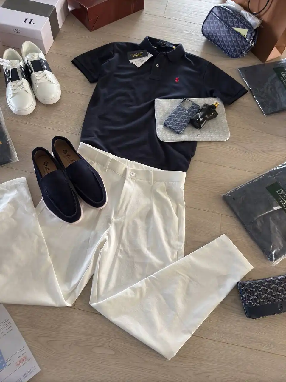 Product image of Old Money Navy Look – Polo, Loafers & Accessories Set
