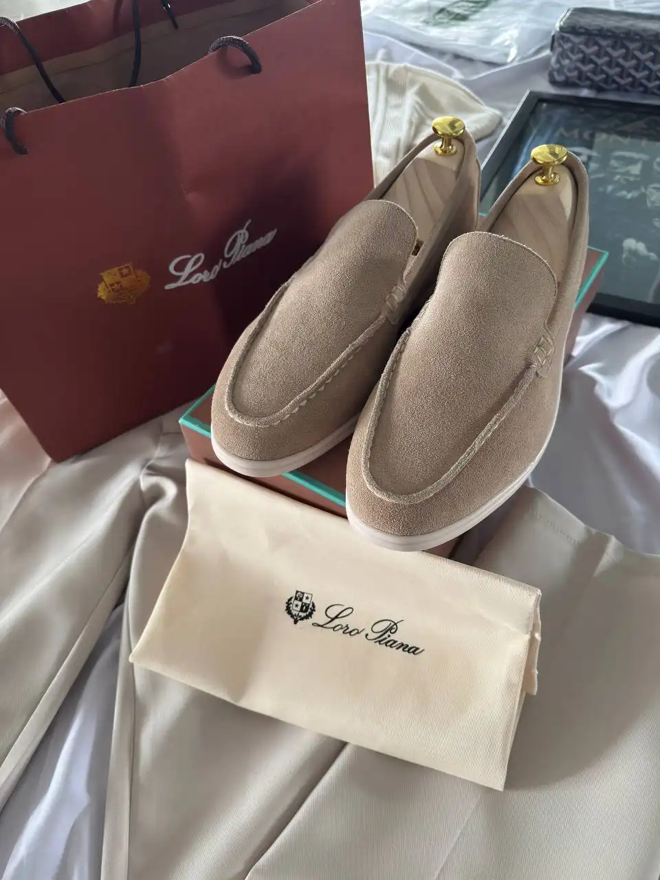 Product image of Old Money Summer Look – Beige Polo & Cream Trousers Set