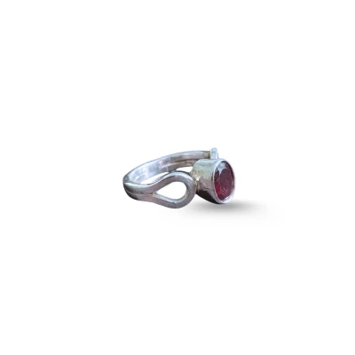Garnet Sterling Silver Ring | 9...