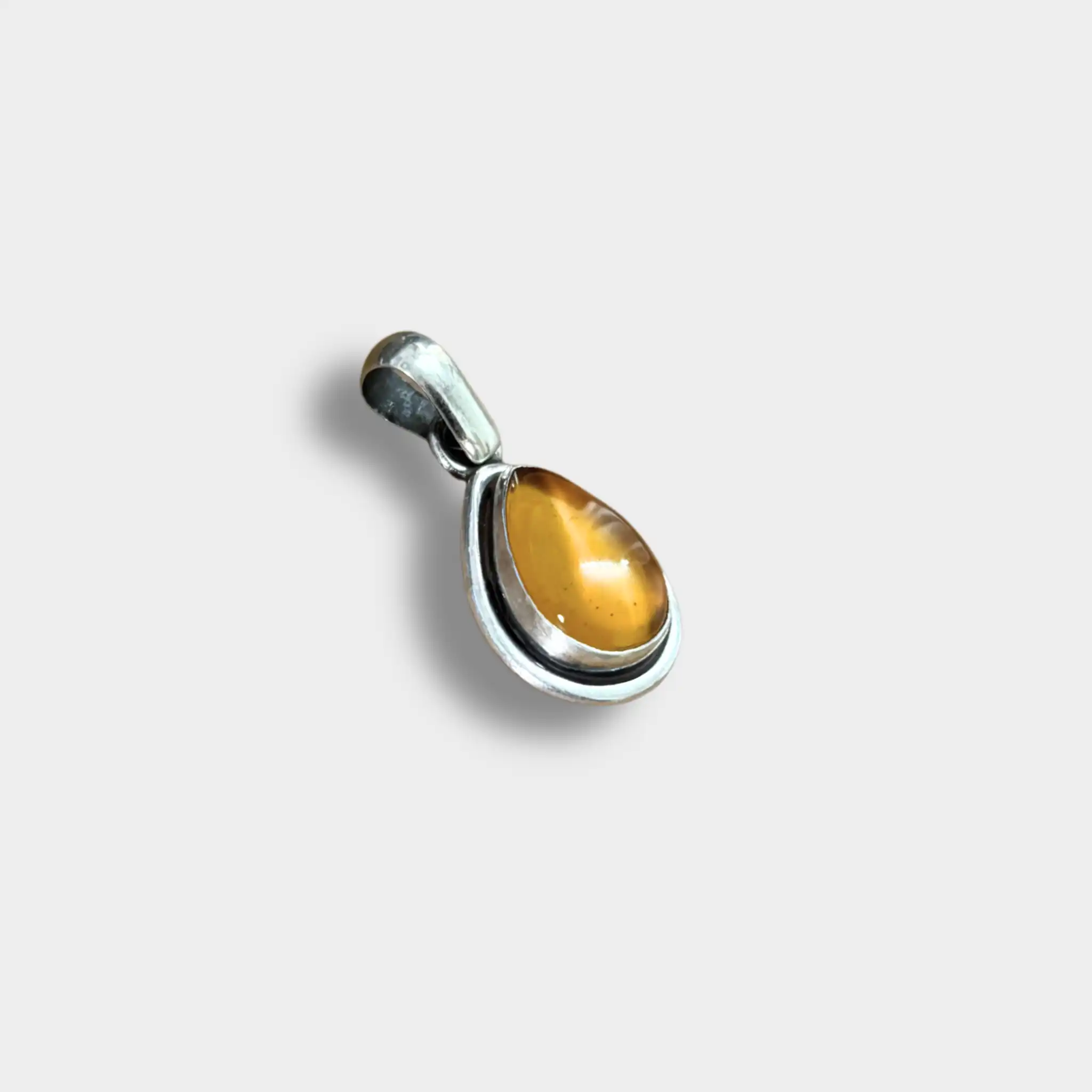 Product image of Amber Silver Pendant