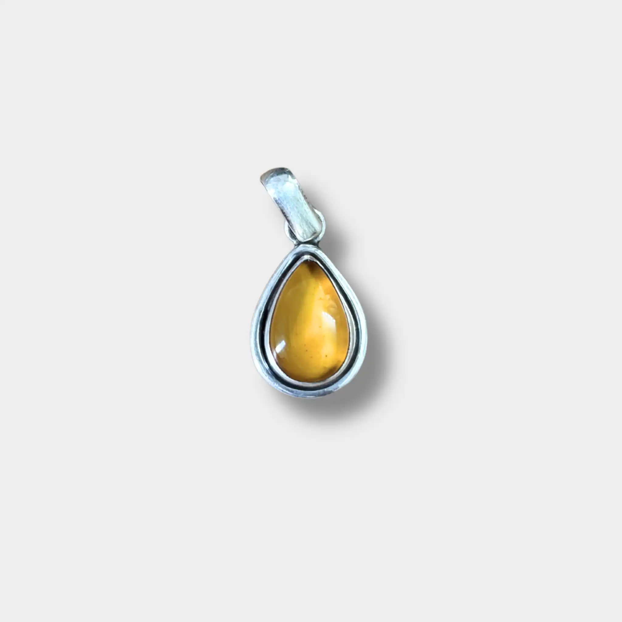 Product image of Amber Silver Pendant