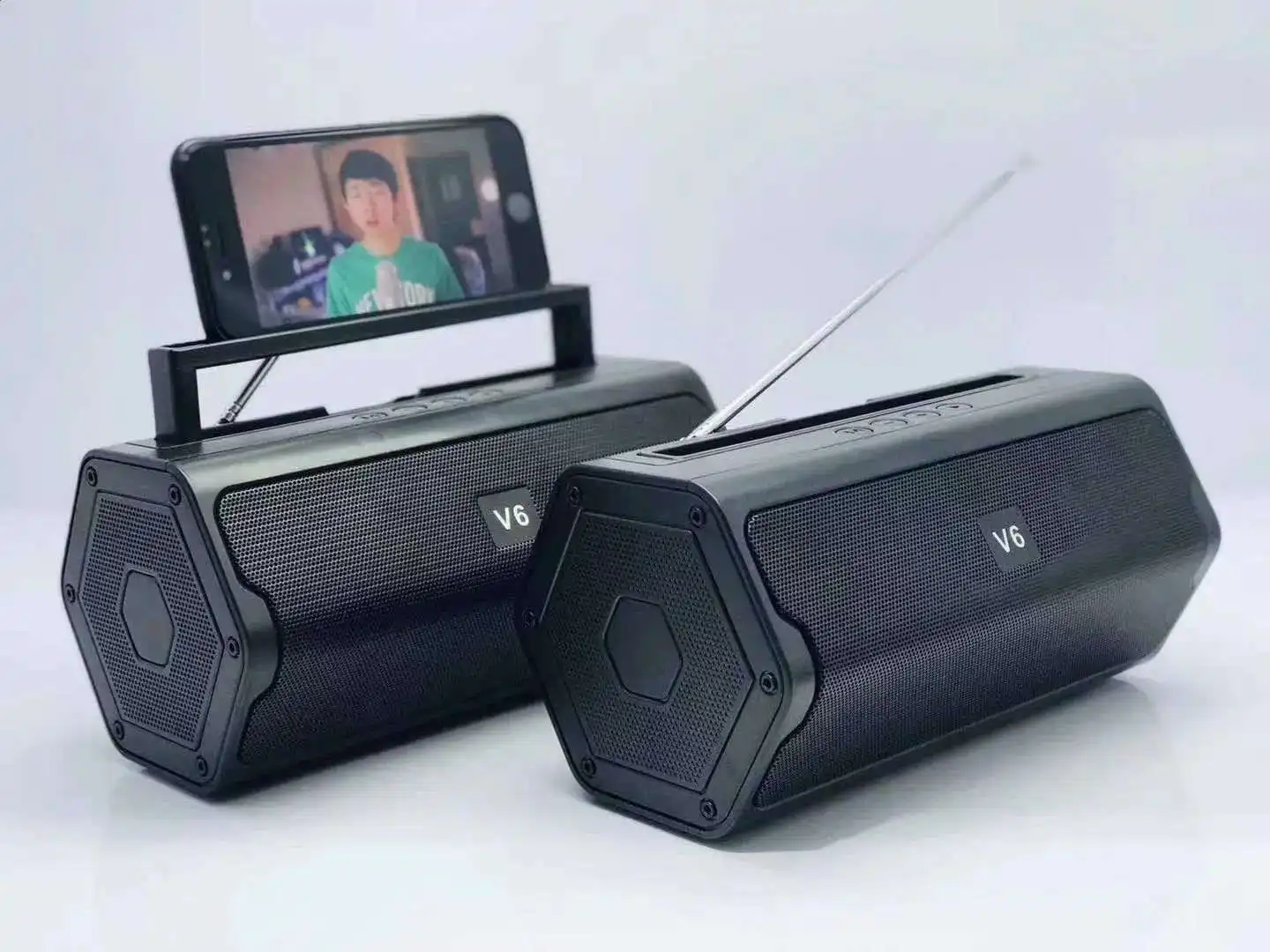 Product image of V6 Wireless Portable Bluetooth Speaker