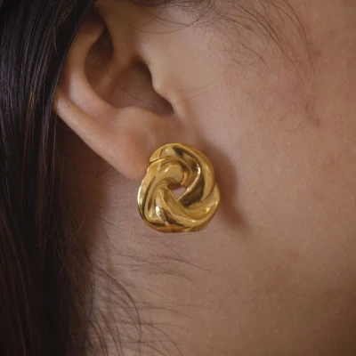 Image of Daisy Studs
