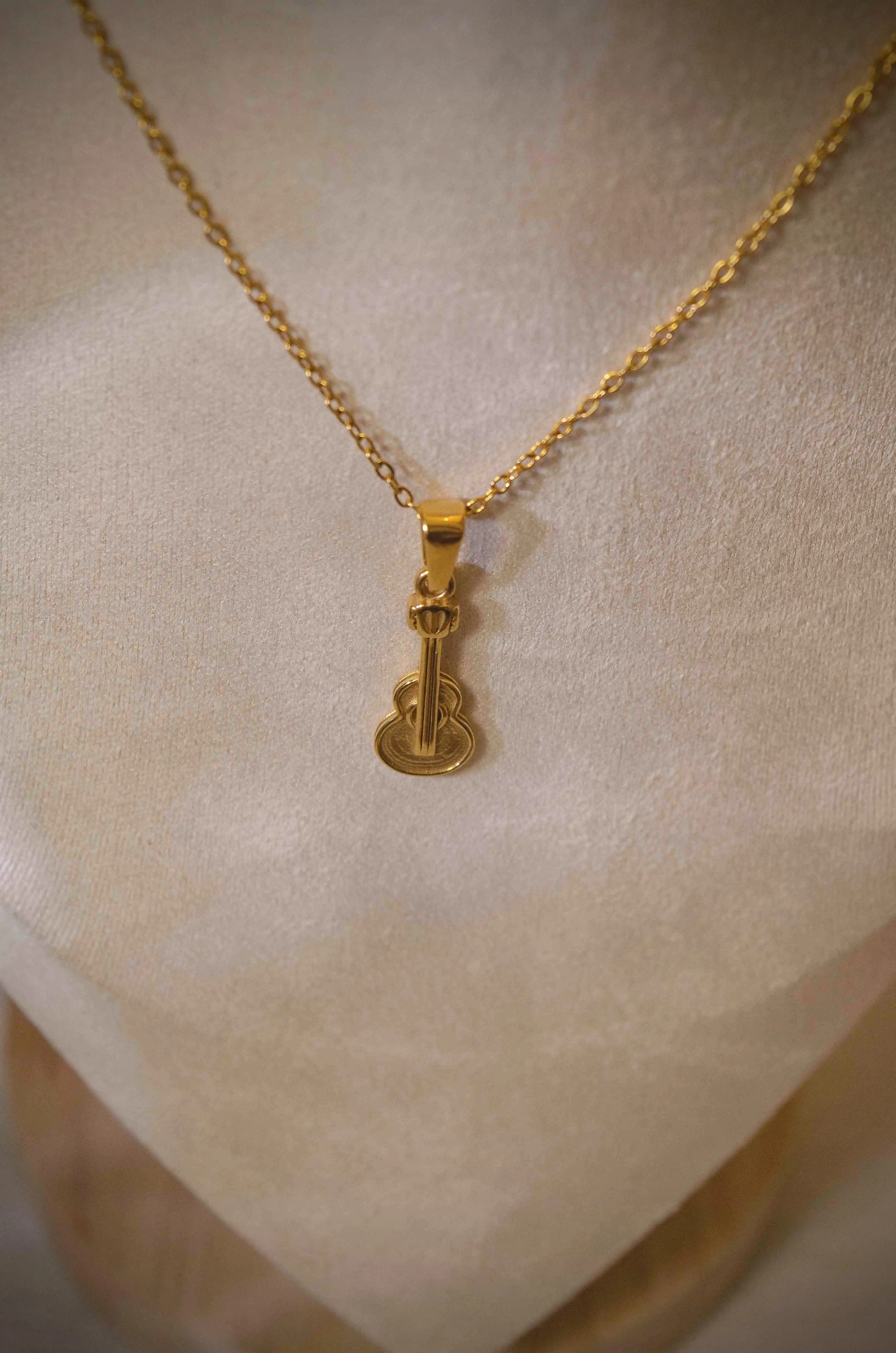 Product image of Guitar Pendant