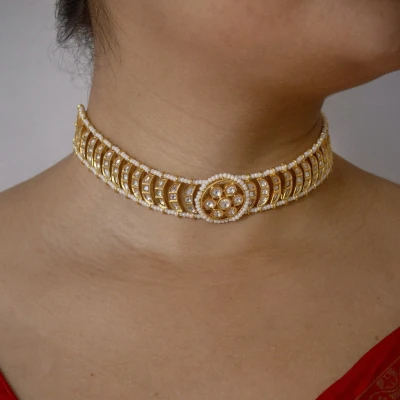 Image of Crescent Moon Kundan Choker Necklace Set