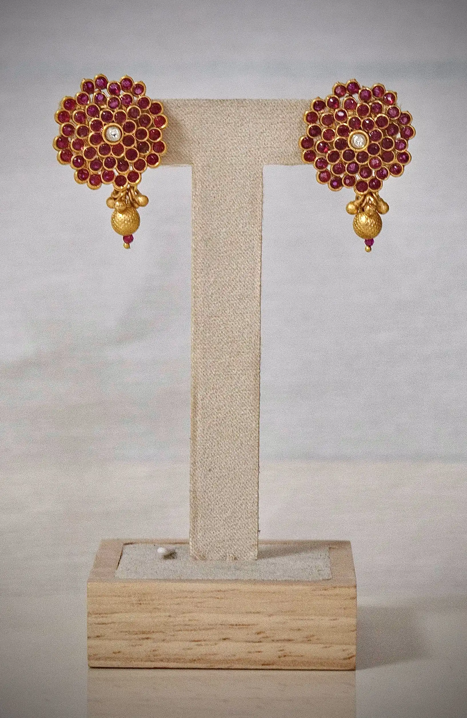 Product image of Antique Bandhai  Choker Necklace Set
